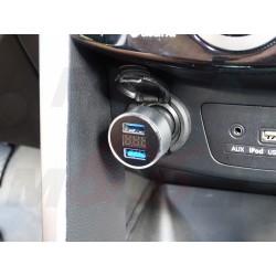 SREBRNA ŁADOWARKA POD GNIAZDO ZAPALNICZKI 2x USB QC 3.0 12V / 24V + WOLTOMIERZ