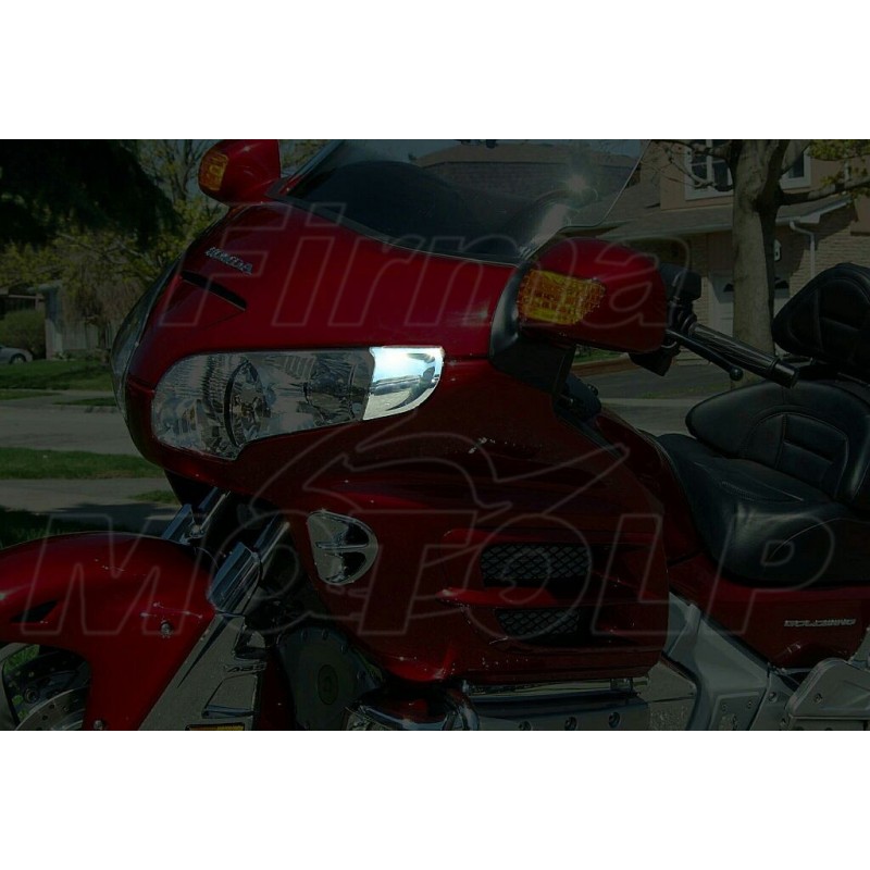 NAKŁADKI PRZEDNIEJ LAMPY OWIEWKI HONDA F6B GL 1800 GOLDWING  rok produkcji 2001 - 2017