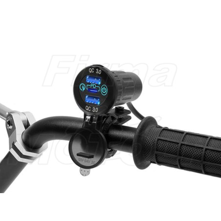MOTOCYKLOWE GNIAZDO 2X USB QC 3.0 + USB Typ-C (PD) + WOLTOMIERZ NA KIEROWNICĘ