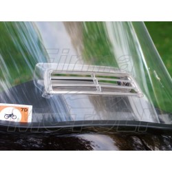 WLOT POWIETRZA ODPOWIETRZNIK PRZEDNIEJ SZYBY HONDA GL 1800 GOLDWING roczniki 2001-2017