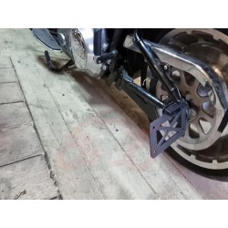 PODSTAWA UCHWYT BOCZNE MOCOWANIE TABLICY REJESTRACYJNEJ PODŚWIETLENIE BOBBER CAFE RACER