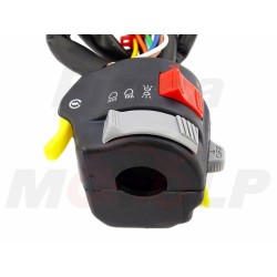 ZESPOLONY PRZEŁĄCZNIK KIERUNKOWSKAZÓW WŁĄCZNIK REFLEKTORA LEWA STRONA YAMAHA