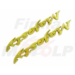 EMBLEMAT ZNACZEK NAKLEJKA 3D ZŁOTE TWORZYWO YAMAHA YP 125 250 400 MAJESTY